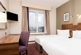 Отель Jurys Inn Galway Голуэй Стандартный двухместный номер с 2 отдельными кроватями-4