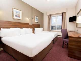 Отель Jurys Inn Galway Голуэй Стандартный трехместный номер-2