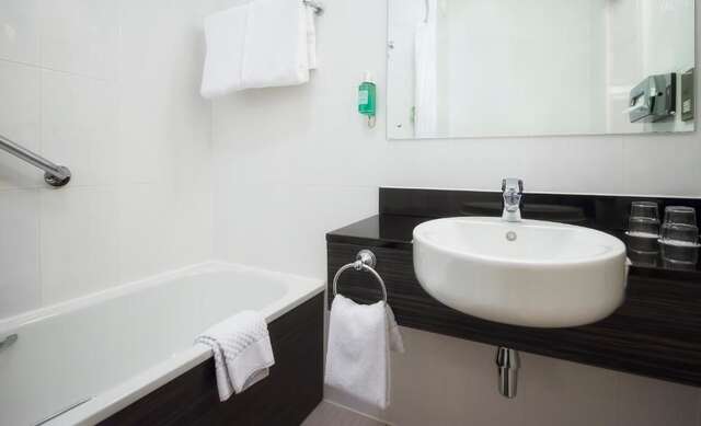 Отель Jurys Inn Galway Голуэй-30